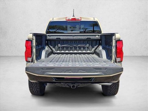 Used 2023 Chevrolet Colorado ZR2 w/ ZR2 Convenience Package III AWD/4WD image 10