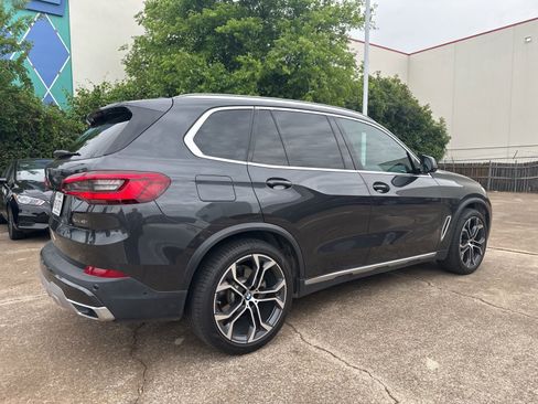 Used 2019 BMW X5 xDrive40i w/ Premium Package 2 AWD/4WD image 4