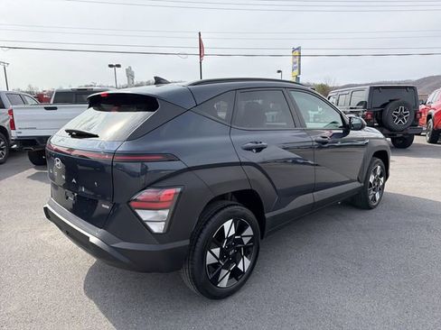 Used 2025 Hyundai Kona SEL image 6