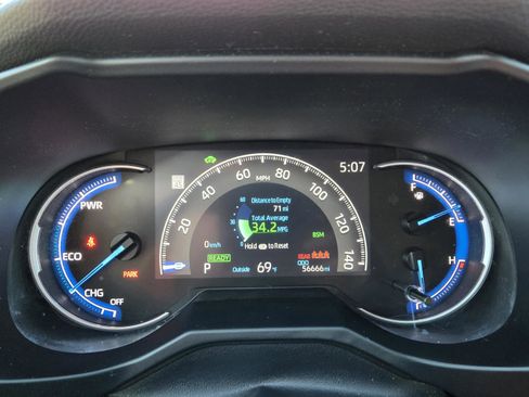 Used 2023 Toyota RAV4 XLE Premium image 25