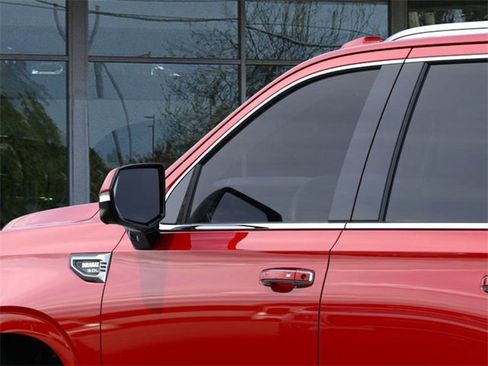 New 2026 GMC Yukon Denali image 12