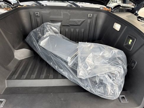 Used 2025 GMC Hummer EV 3X AWD/4WD image 56