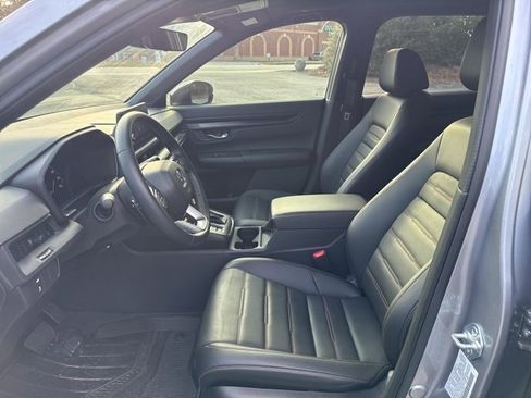 Used 2025 Honda CR-V Sport-L image 10