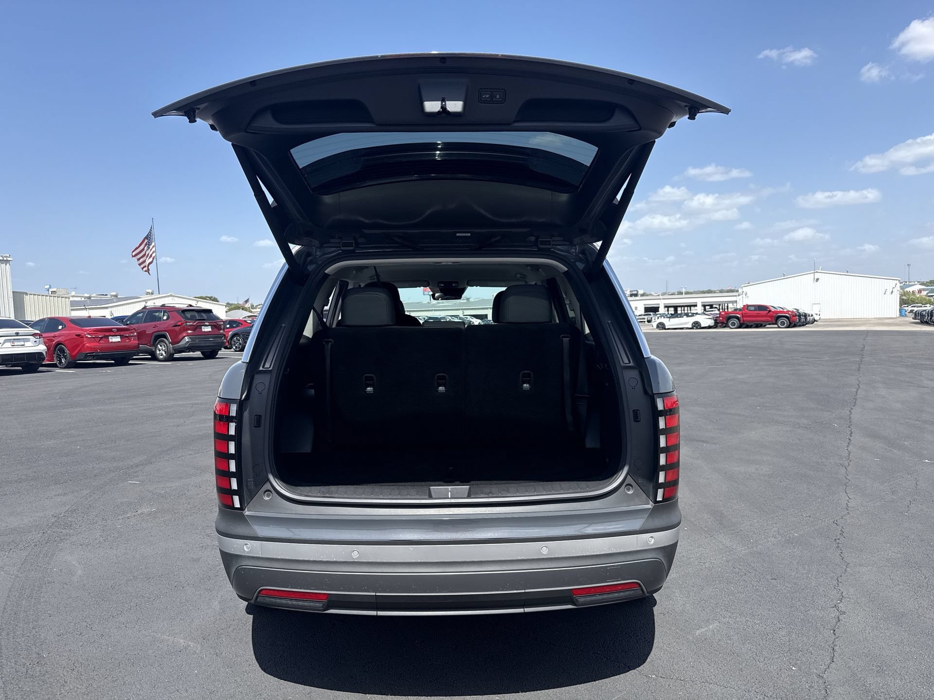 Used 2026 Hyundai Palisade SEL FWD image 20