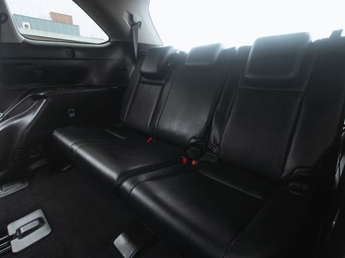 Used 2017 Toyota Highlander XLE image 15