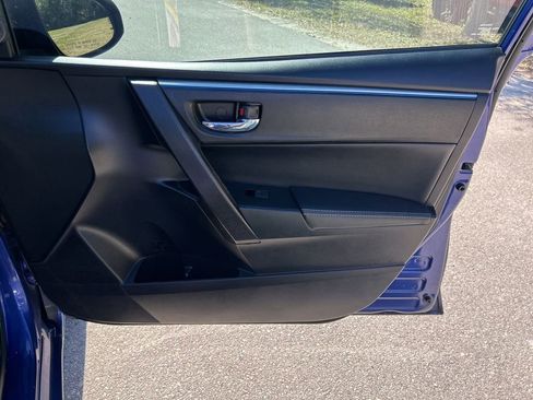 Used 2015 Toyota Corolla L image 38