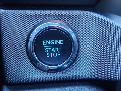 Certified 2023 Ford F350 Platinum w/ Tremor Off-Road Package image 32