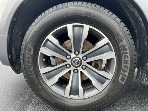 Used 2017 Nissan Armada SL RWD image 11