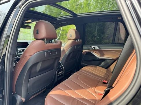 Used 2019 BMW X5 xDrive40i w/ Premium Package AWD/4WD image 13