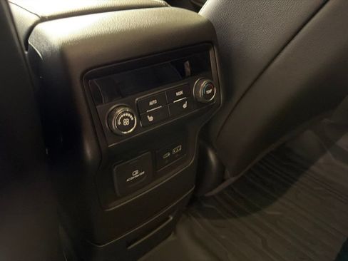 Used 2023 GMC Acadia Denali w/ Black Diamond Edition FWD image 30