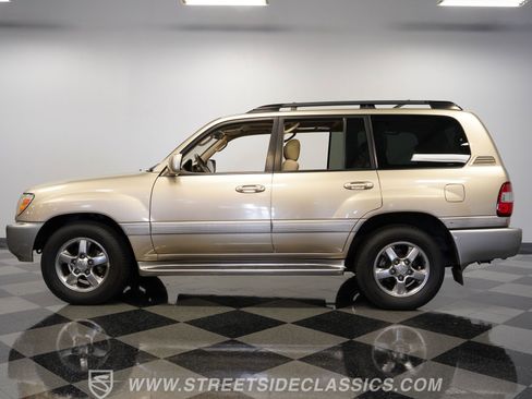 Used 2006 Toyota Land Cruiser image 8