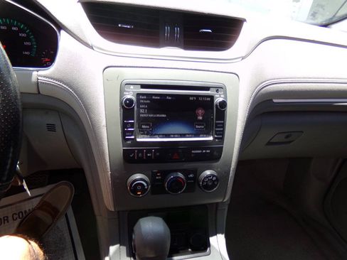 Used 2017 Chevrolet Traverse LS FWD image 48