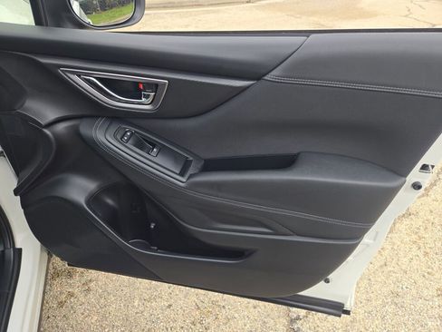 Used 2024 Subaru Forester Premium image 5