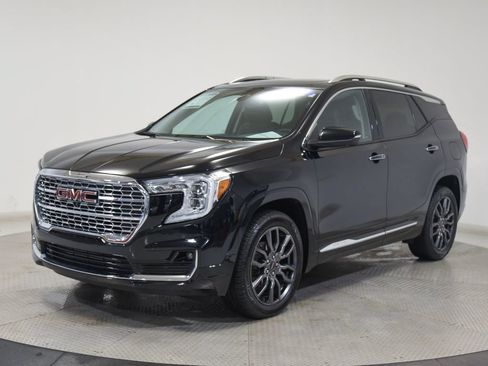 Used 2023 GMC Terrain Denali w/ Black Diamond Edition AWD/4WD image 19