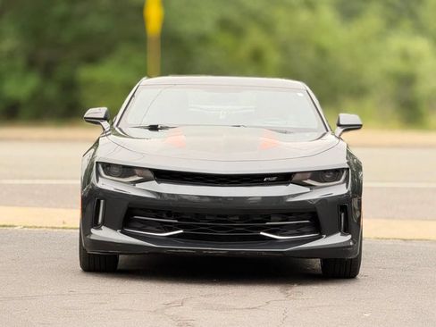 Used 2017 Chevrolet Camaro LT RWD image 3