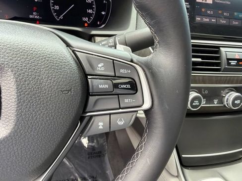 Used 2019 Honda Accord Touring image 26