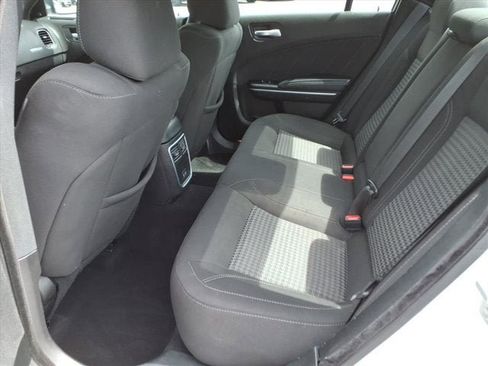 Used 2023 Dodge Charger SXT RWD image 5