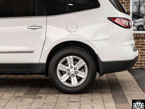 Used 2013 Chevrolet Traverse LT AWD/4WD image 6