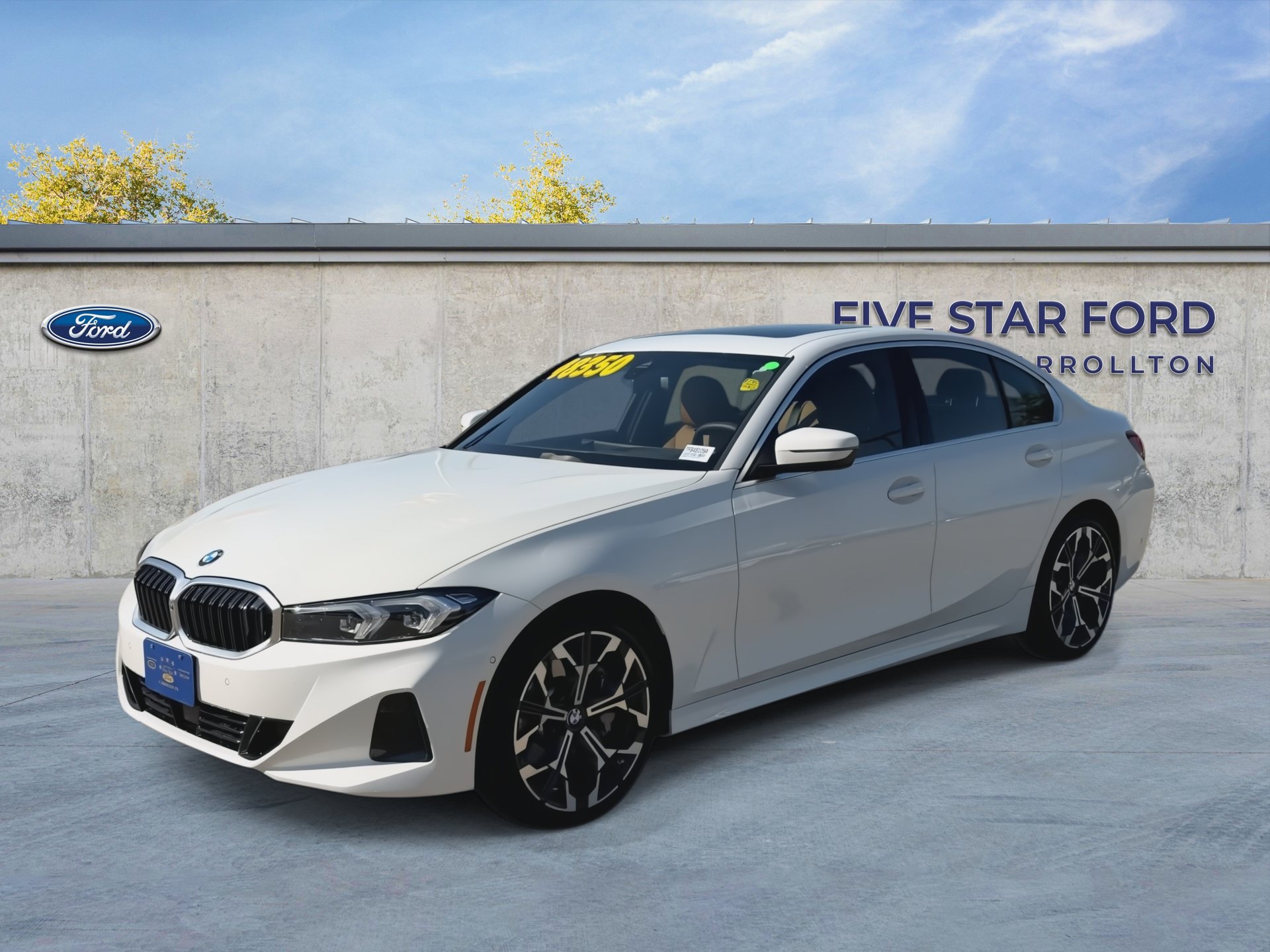 Used 2025 BMW 330i xDrive Sedan w/ Premium Package AWD/4WD image 4