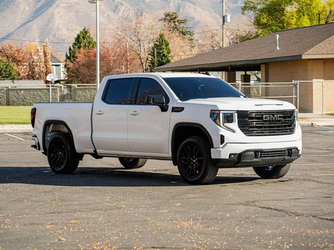 Used 2022 GMC Sierra 1500 Elevation image 3