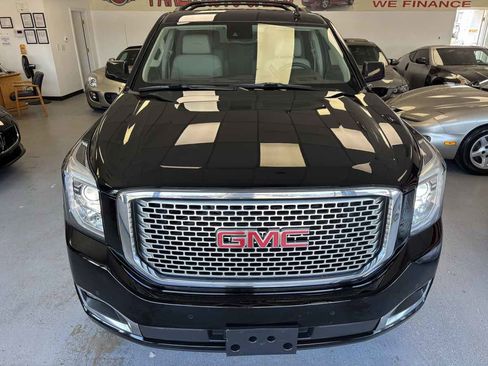 Used 2015 GMC Yukon XL Denali w/ Premium Package AWD/4WD image 7