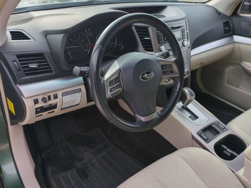 Used 2012 Subaru Outback 2.5i Premium w/ Popular Pkg 1B image 2