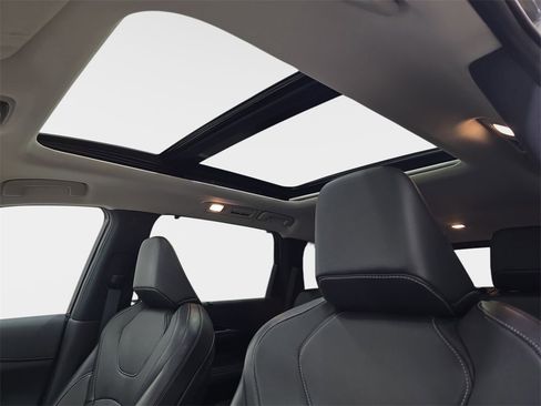 Used 2022 INFINITI QX60 Sensory w/ Cargo Package image 30