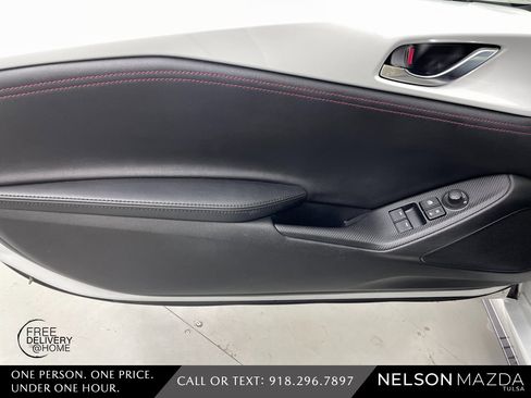 Used 2018 MAZDA MX-5 Miata RF Grand Touring image 19