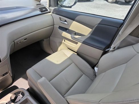 Used 2014 Honda Odyssey EX-L image 29