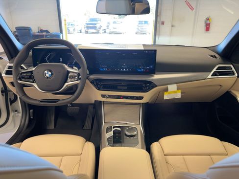 Used 2026 BMW 330i Sedan w/ Convenience Package image 16