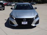 Used 2024 Nissan Altima 2.5 SV image 2