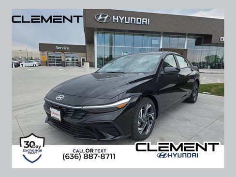 Certified 2025 Hyundai Elantra Sport FWD image 1
