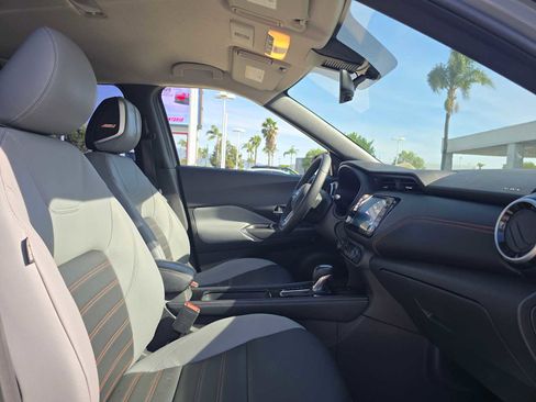 Used 2023 Nissan Kicks SR w/ SR Premium Package image 11