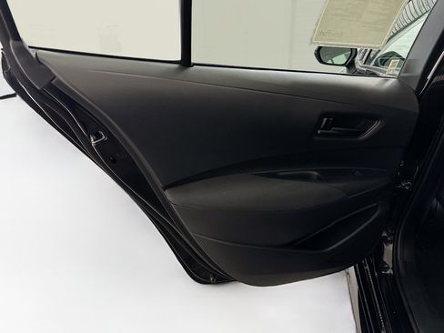 Used 2025 Toyota Corolla LE image 27