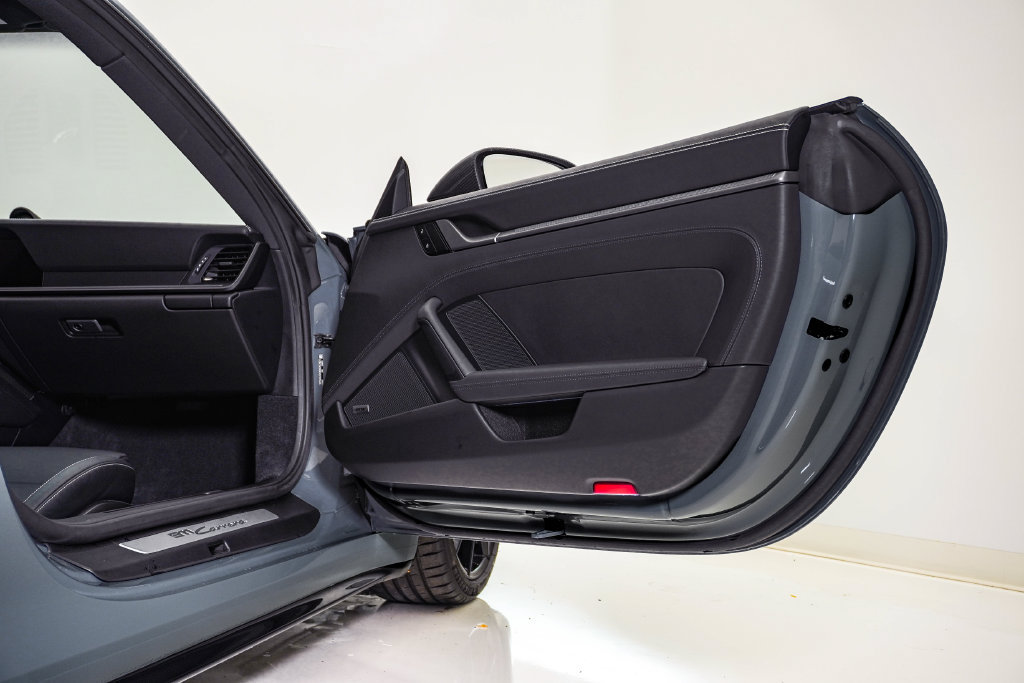 Certified 2024 Porsche 911 Carrera RWD image 17