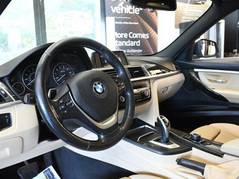 Used 2018 BMW 330i Sedan RWD image 23