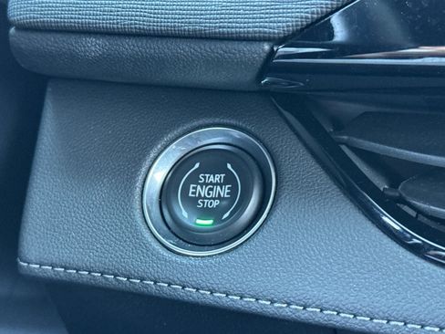 Used 2025 Buick Enclave Preferred image 31