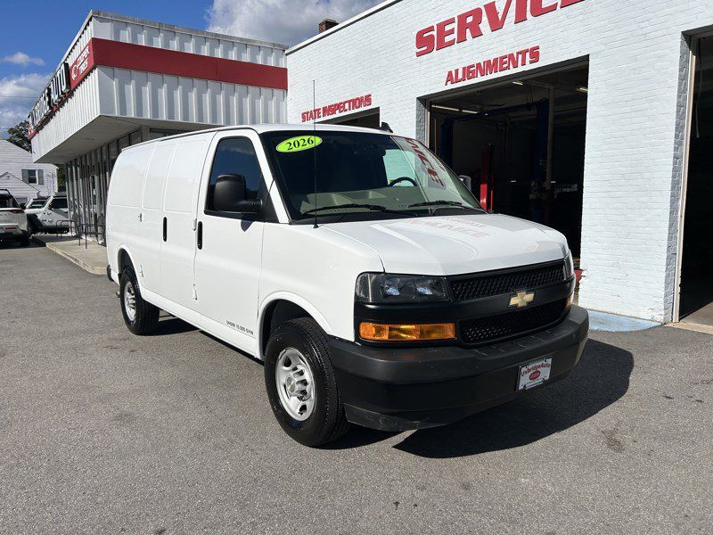 Used 2026 Chevrolet Express 2500 RWD image 2