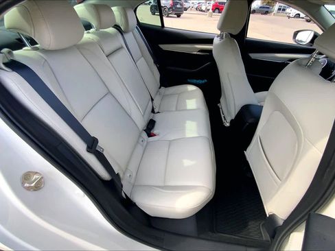 Used 2024 MAZDA MAZDA3 2.5 Turbo Sedan w/Premium Plus image 19