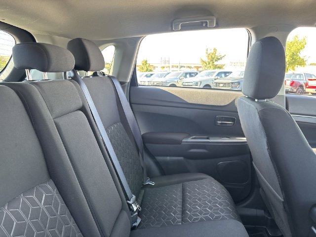 Used 2025 Mitsubishi Outlander Sport ES AWD/4WD image 16