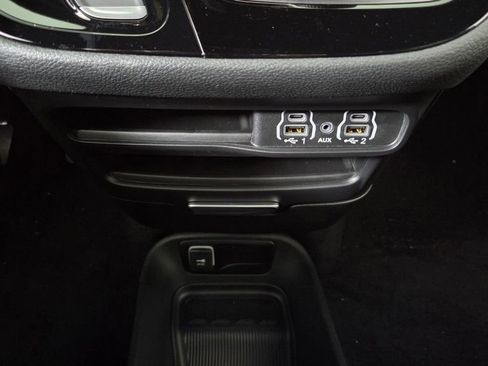 New 2025 Chrysler Pacifica Select w/ Fav Edition Package image 27