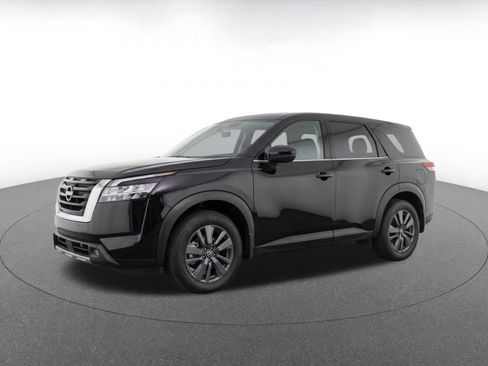 Used 2025 Nissan Pathfinder SV FWD image 3