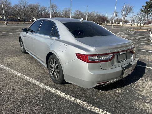 Used 2018 Lincoln Continental Premiere image 8