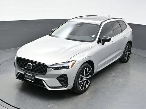 Used 2023 Volvo XC60 B5 Plus w/ Climate Package AWD/4WD image 28