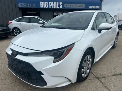 Used 2020 Toyota Corolla LE image 7