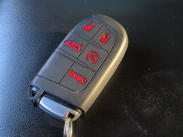 Used 2019 Dodge Charger R/T w/ Driver Confidence Group RWD image 28