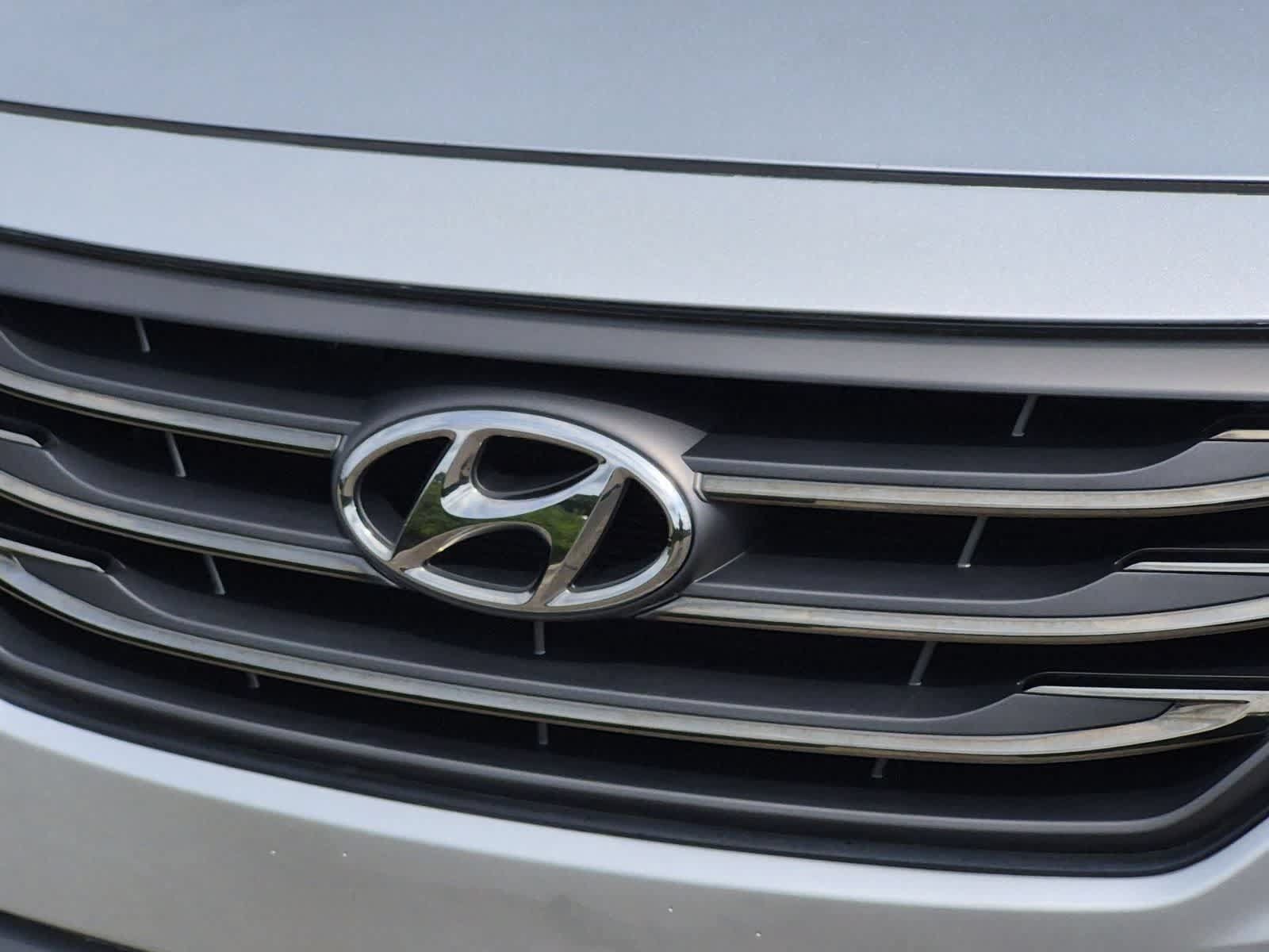 Used 2016 Hyundai Sonata Sport w/ Option Group 1V FWD image 12