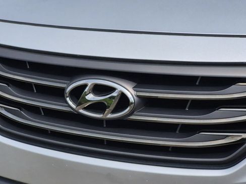 Used 2016 Hyundai Sonata Sport w/ Option Group 1V FWD image 12