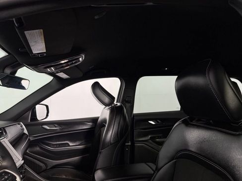 Used 2025 Jeep Grand Cherokee Altitude image 24