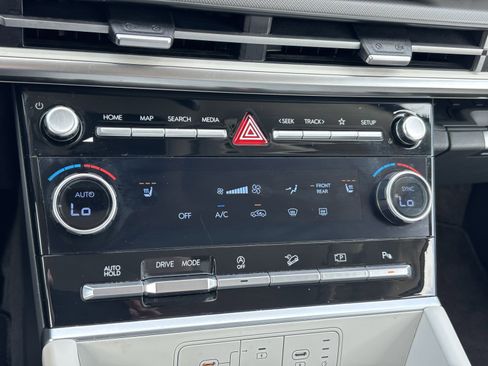 Certified 2024 Hyundai Santa Fe SEL image 25